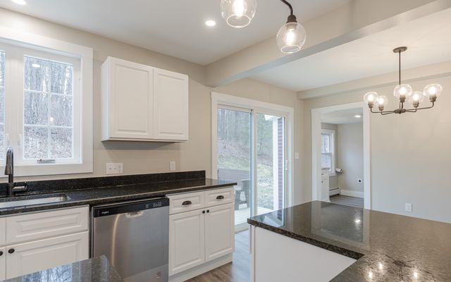 10 Hillside Avenue, Swanzey, NH 03446