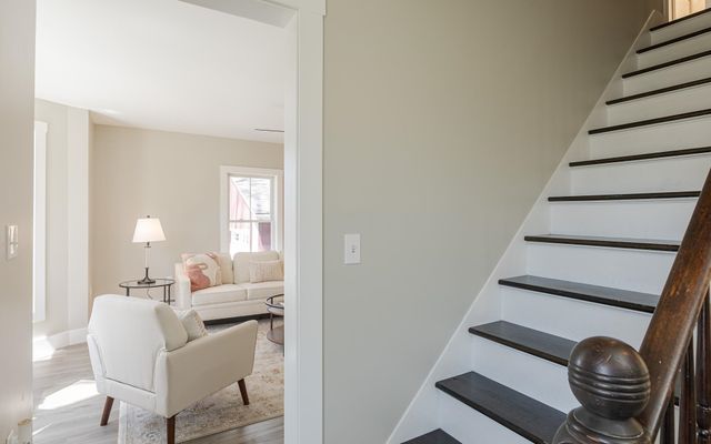10 Hillside Avenue, Swanzey, NH 03446