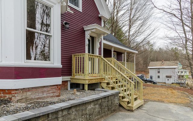 10 Hillside Avenue, Swanzey, NH 03446