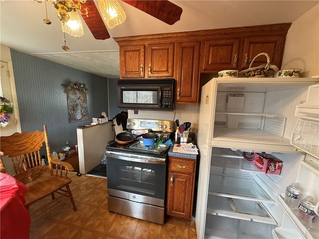 111 Forrestdale Dr, Ohioville, PA 15052