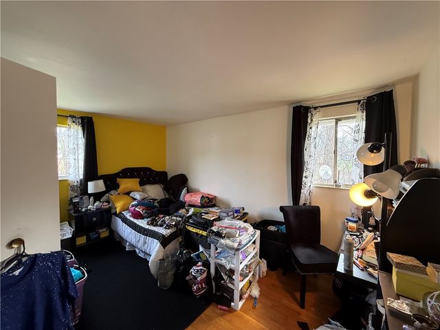 111 Forrestdale Dr, Ohioville, PA 15052