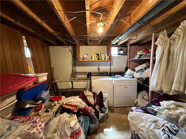 111 Forrestdale Dr, Ohioville, PA 15052
