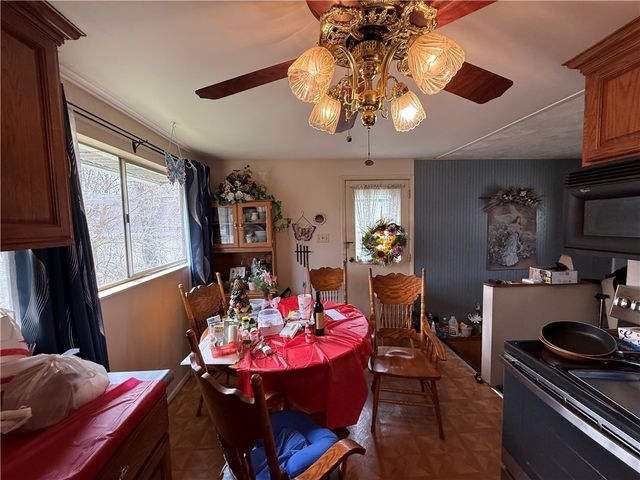 111 Forrestdale Dr, Ohioville, PA 15052