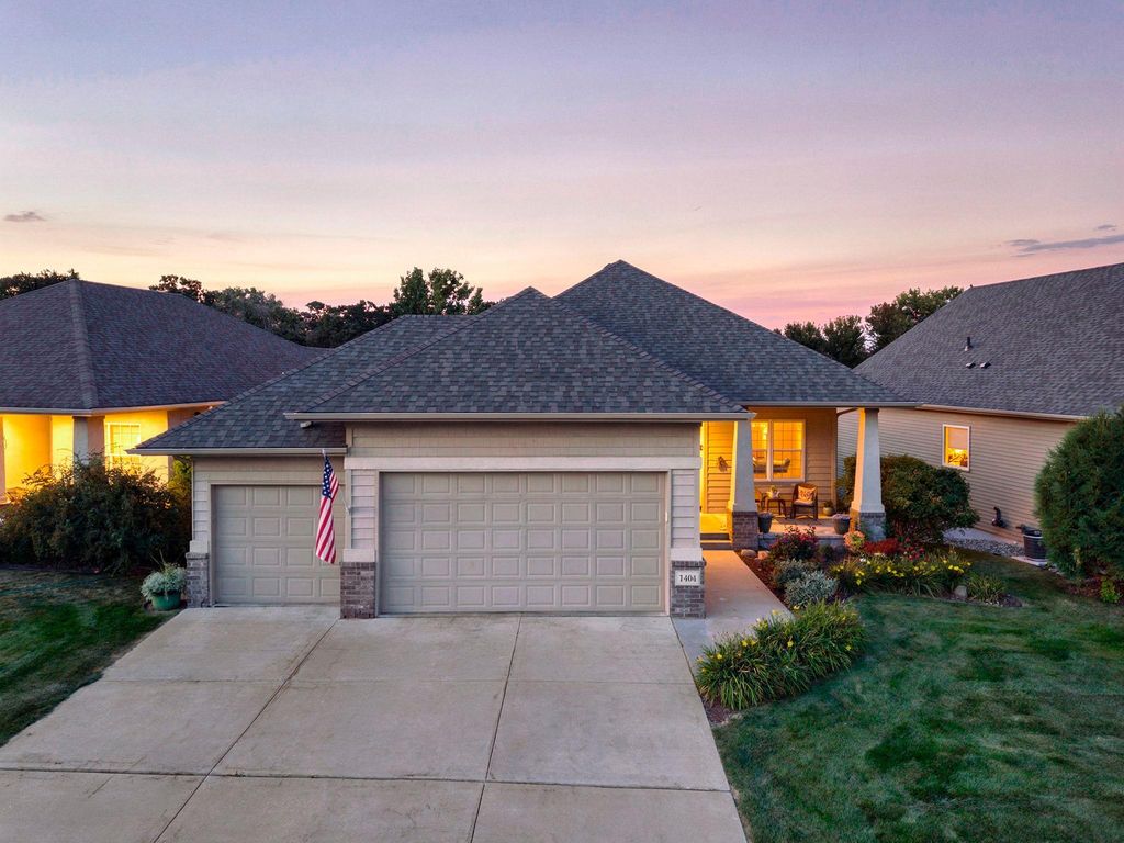 1404 Beachcomber Boulevard, Waconia, MN 55387 — exterior