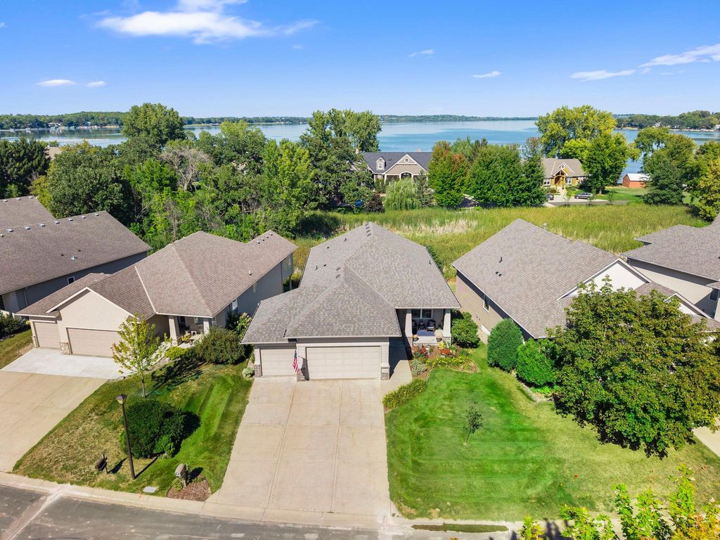 1404 Beachcomber Boulevard, Waconia, MN 55387 — photo 2