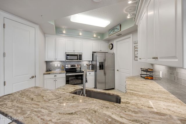 4 Riverwalk Dr Unit 402, New Smyrna Beach, FL 32169