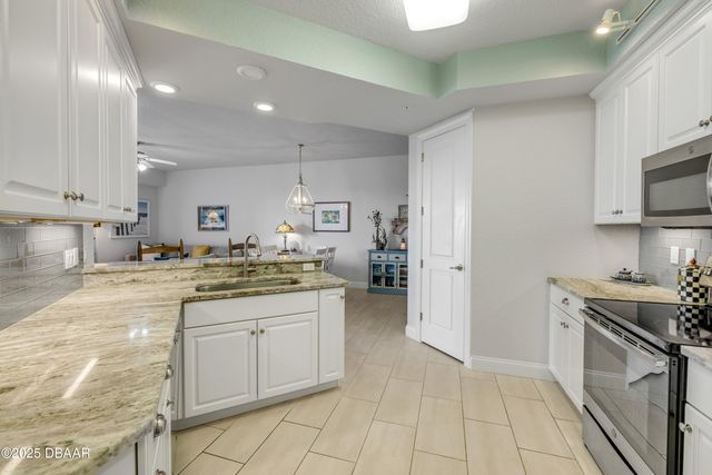 4 Riverwalk Dr Unit 402, New Smyrna Beach, FL 32169