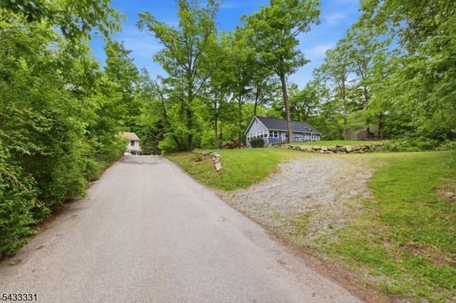 123 Glen Rd, Vernon Twp., NJ 07422