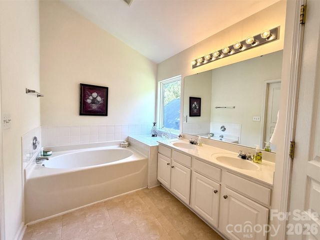 9610 Corbett Square Lane, Charlotte, NC 28214