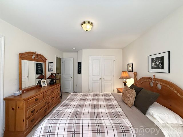9610 Corbett Square Lane, Charlotte, NC 28214