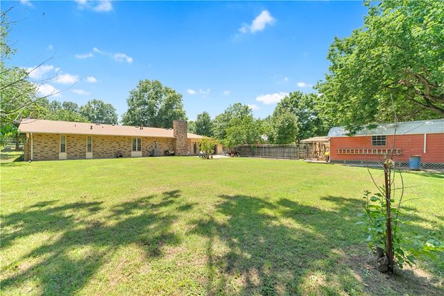 2015 Jefferson, Siloam Springs, AR 72761