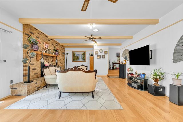 2015 Jefferson, Siloam Springs, AR 72761