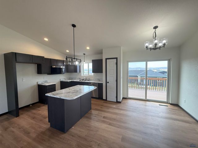 445 YELNER DR, Box Elder, SD 57719