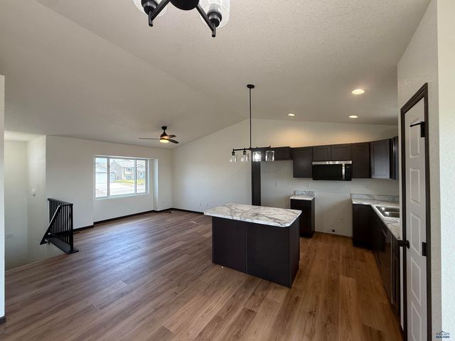 445 YELNER DR, Box Elder, SD 57719