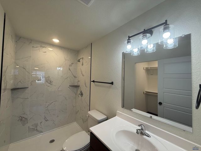 445 YELNER DR, Box Elder, SD 57719