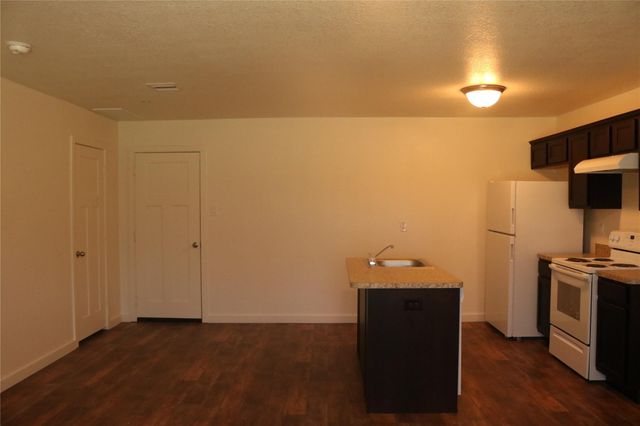 10535 Mills Road 9D, Houston, TX 77070