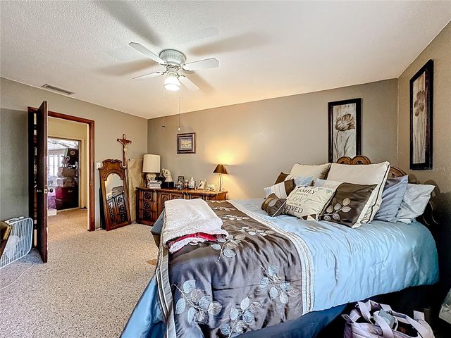 6601 WYNN LANE, Groveland, FL 34736