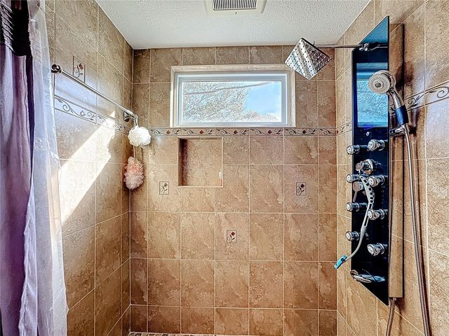 6601 WYNN LANE, Groveland, FL 34736