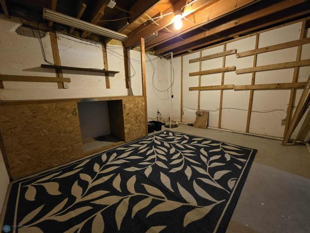 2411 Country Club Parkway, Moorhead, MN 56560