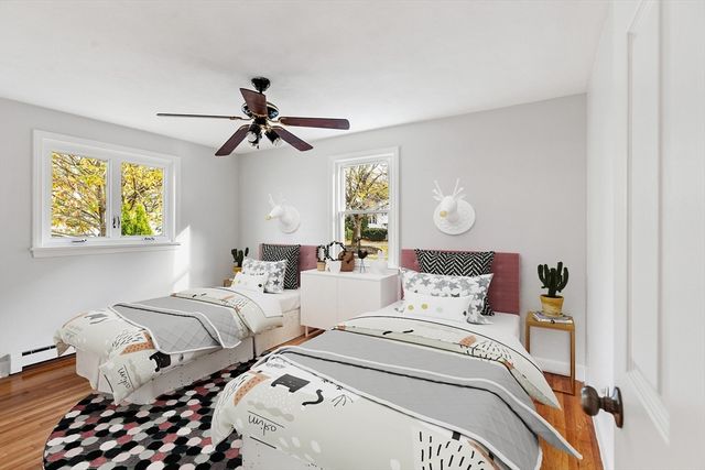 10 Apache Trl, Medford, MA 02155