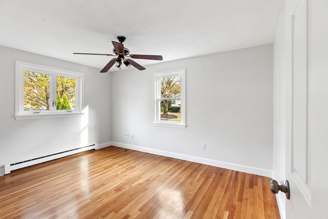 10 Apache Trl, Medford, MA 02155