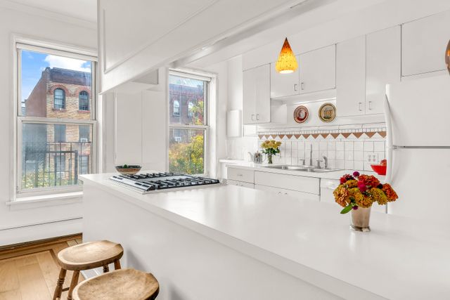 676 Union Street TH, New York City, NY 11215