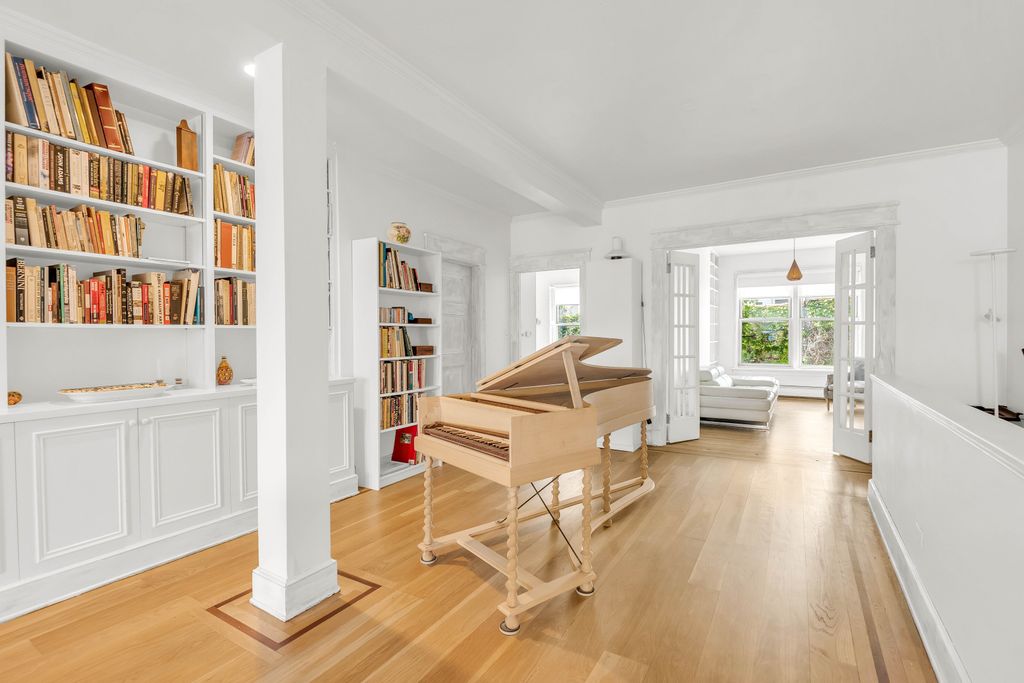 676 Union Street TH, New York City, NY 11215