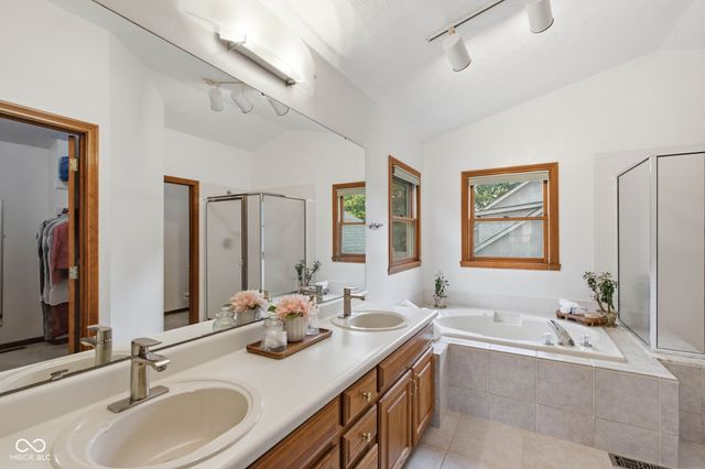 5179 Clear Lake Court, Carmel, IN 46033
