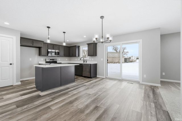 18738 Eisley Cove, Auburn, IN 46706