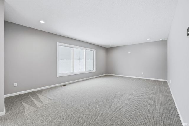 18738 Eisley Cove, Auburn, IN 46706