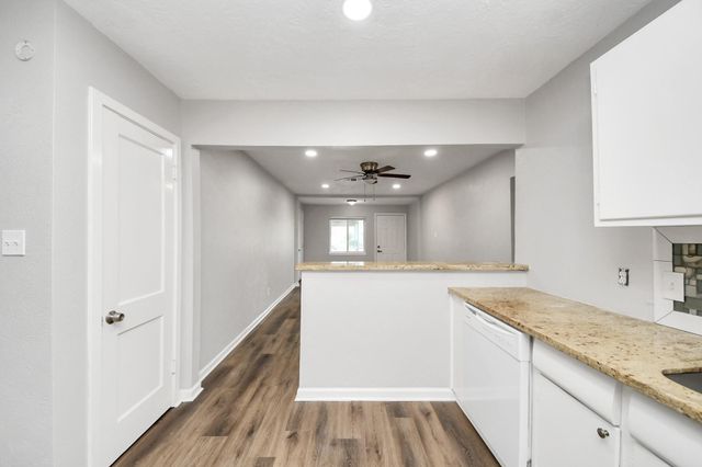 2112 Dewberry Lane, Pasadena, TX 77502