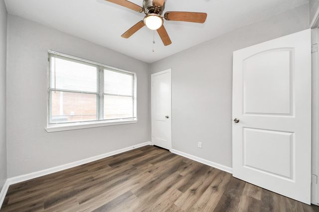 2112 Dewberry Lane, Pasadena, TX 77502