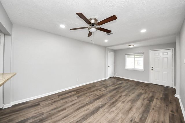 2112 Dewberry Lane, Pasadena, TX 77502