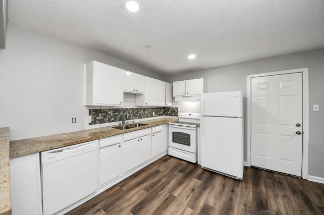 2112 Dewberry Lane, Pasadena, TX 77502