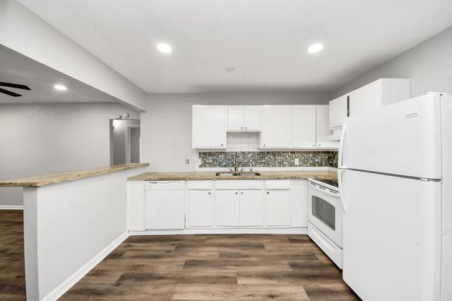 2112 Dewberry Lane, Pasadena, TX 77502