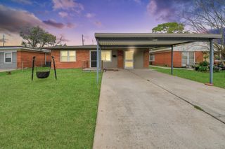 2112 Dewberry Lane, Pasadena, TX 77502