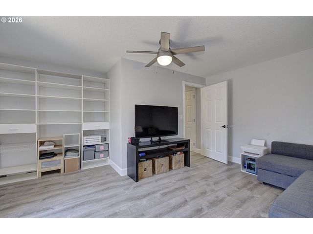 11012 Ne 36TH Ave, Vancouver, WA 98686