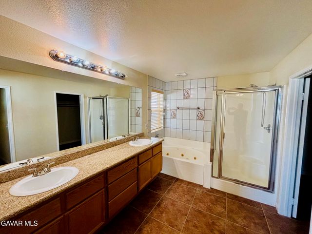 36742 E 37th Street, Palmdale, CA 93550