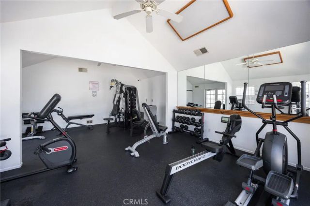 3500 S Greenville Street H4, Santa Ana, CA 92704