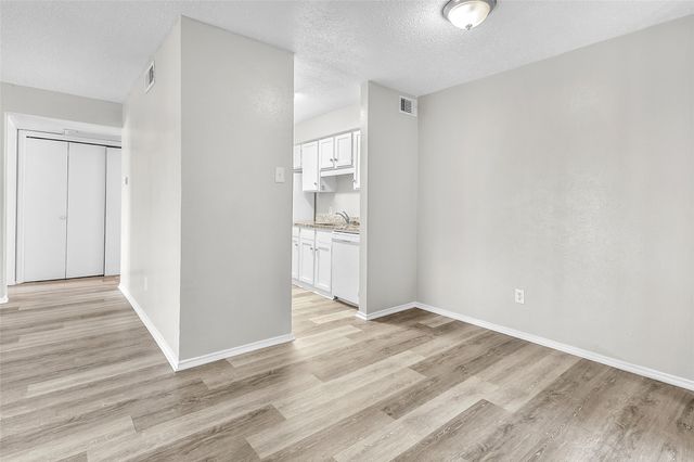 8109 Skillman Street 2007, Dallas, TX 75231