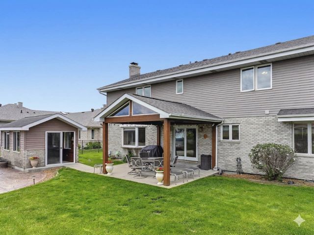 7630 Prestwick Drive, Tinley Park, IL 60477