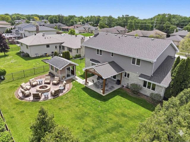 7630 Prestwick Drive, Tinley Park, IL 60477
