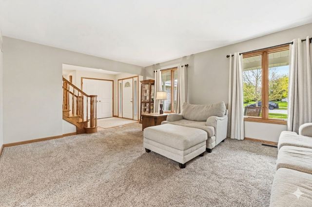 7630 Prestwick Drive, Tinley Park, IL 60477