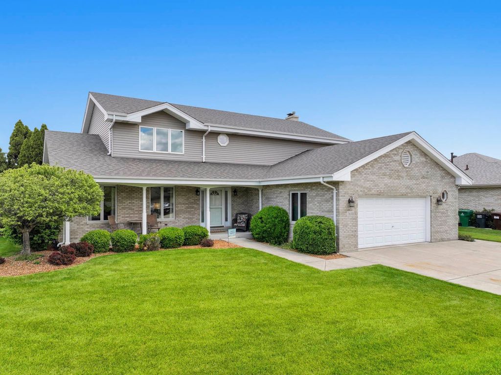 7630 Prestwick Drive, Tinley Park, IL 60477