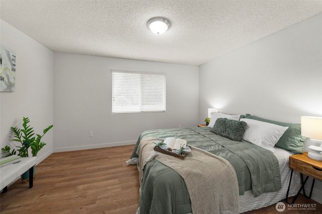 15807 Lawrence Place SE, Yelm, WA 98597