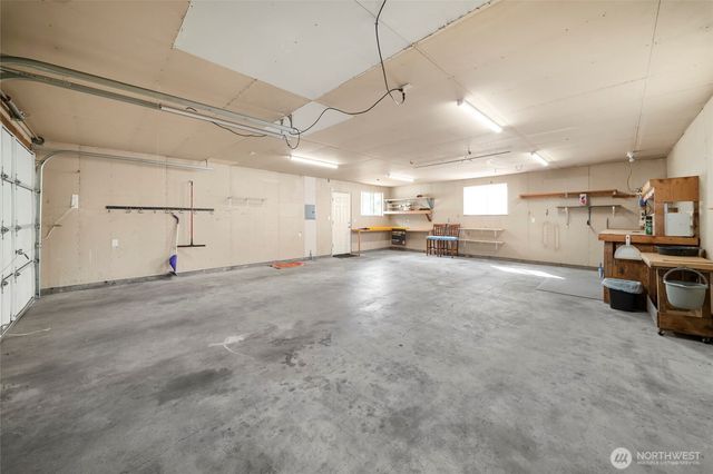 15807 Lawrence Place SE, Yelm, WA 98597