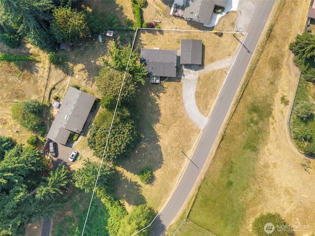 15807 Lawrence Place SE, Yelm, WA 98597