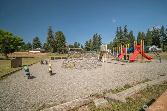 15807 Lawrence Place SE, Yelm, WA 98597