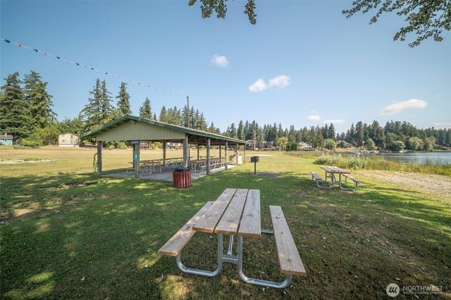 15807 Lawrence Place SE, Yelm, WA 98597