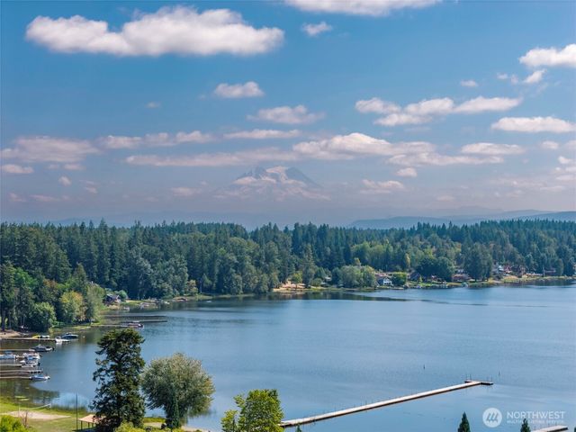 15807 Lawrence Place SE, Yelm, WA 98597